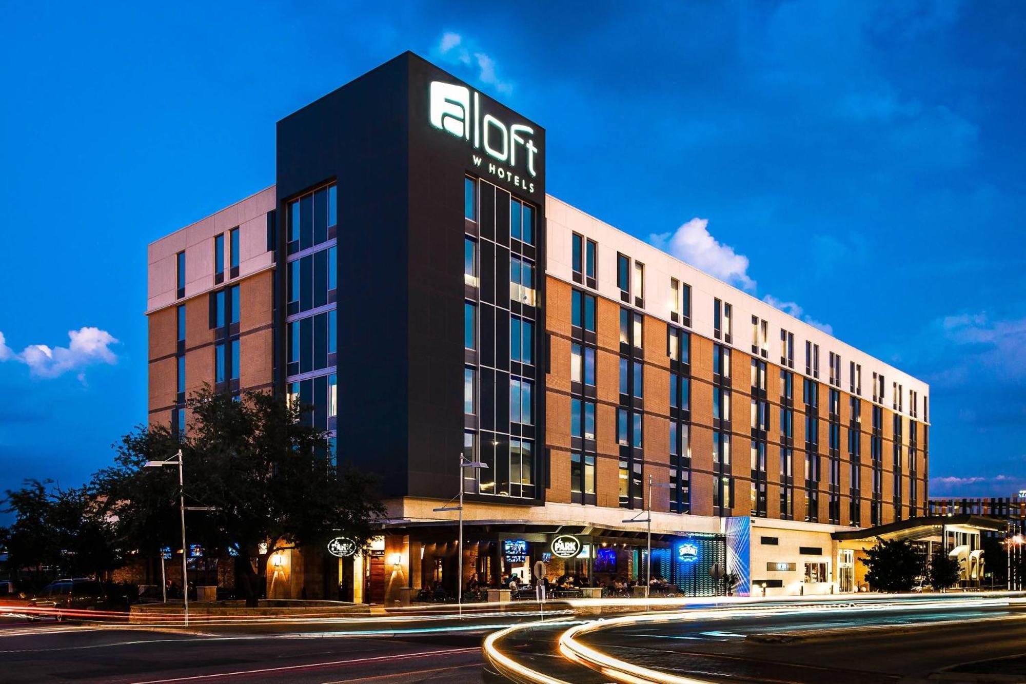 Aloft Austin At The Domain Hotel Exterior photo